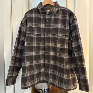 Old Navy Men’s Oversized Heavyweight Plaid Flannel Shirt